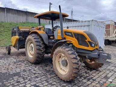 Trator Valtra A800R 4x4 Ano: 2021 Imagem Trator Valtra A800R 4x4 Ano: 2021
