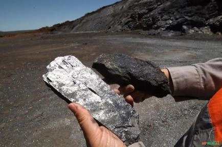 Jazida de Grafite Imagem Jazida de Grafite