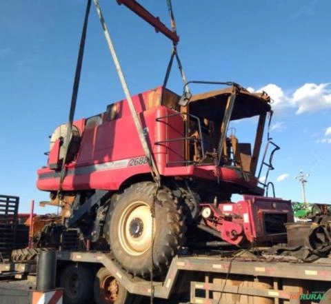 COLHEITADEIRA DE GRÃOS CASE MOD. 2688 FLOW ANO 2014 Imagem COLHEITADEIRA DE GRÃOS CASE MOD. 2688 FLOW ANO 2014