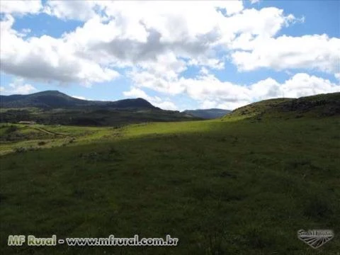 Fazenda de 700 hectares  localizada a aprox. 17km de Urupema-SC