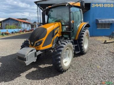 TRATOR MODELOA 84 S MARCA VALTRA