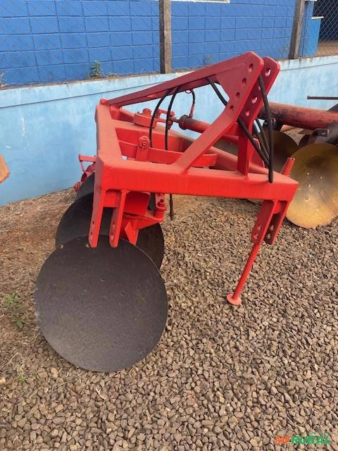 Arado Reversível 03 Discos Santa Izabel Imagem Arado Reversível 03 Discos Santa Izabel