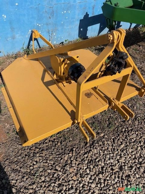 ROÇADEIRA 1,10MTS MARCA LAVRALE Imagem ROÇADEIRA 1,10MTS MARCA LAVRALE