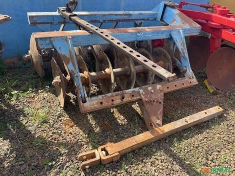 GRADE ARADORA DE ARRASTO 14 X 26 POLEGADAS MARCA BALDAN Imagem GRADE ARADORA DE ARRASTO 14 X 26 POLEGADAS MARCA BALDAN