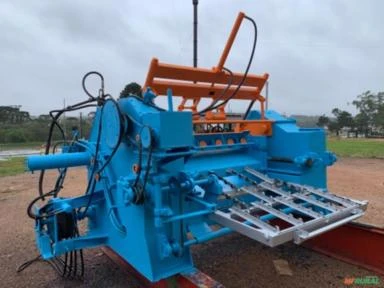 Imagem Torno Para Laminação De Toras Imagem Torno Para Laminação De Toras