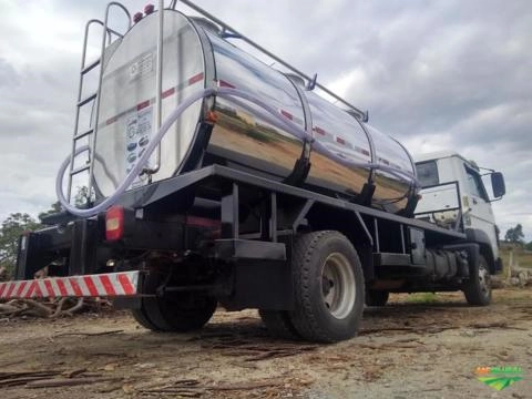 Imagem TANQUE INOX TRANSPORTE DE LEITE Imagem TANQUE INOX TRANSPORTE DE LEITE