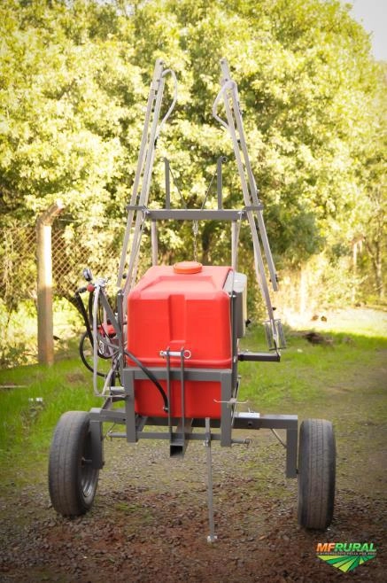 Pulverizadores tração animal e mecânica Imagem Pulverizadores tração animal e mecânica