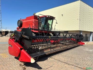 Colheitadeira Case IH 2799 com Plataforma de Corte 30 Pés DRAPER - Ano 2013 Imagem Colheitadeira Case IH 2799 com Plataforma de Corte 30 Pés DRAPER - Ano 2013