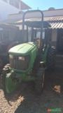 Trator John Deere 5075 EF Plataformado - Ano 2015 Imagem Trator John Deere 5075 EF Plataformado - Ano 2015