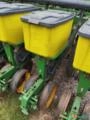Plantadeira John Deere 1111 - Ano 2014 Imagem Plantadeira John Deere 1111 - Ano 2014
