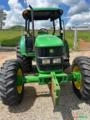 Trator John Deere 6110J Plataformado - Ano 2011 Imagem Trator John Deere 6110J Plataformado - Ano 2011
