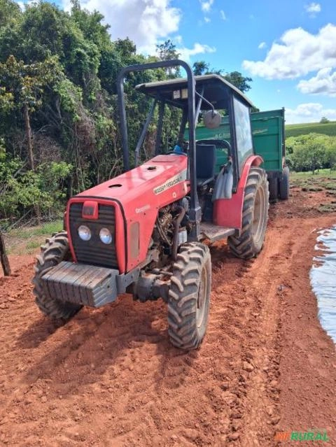 Trator Massey Ferguson 250 - Ano 2010 Imagem Trator Massey Ferguson 250 - Ano 2010