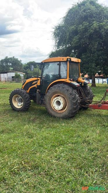 Trator Valtra A134 Cabinado - Ano 2018 Imagem Trator Valtra A134 Cabinado - Ano 2018