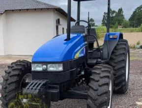 Trator New Holland TL75 ano 2009 4x4