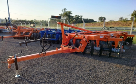 Grade Aradora Super Pesada c/rodas GVPF 14 CIVEMASA Imagem Grade Aradora Super Pesada c/rodas GVPF 14 CIVEMASA