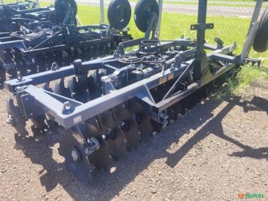 Grade Niveladora Flutuante Mecânica Marca Tatu Modelo GNFM 40 X 22" X 4,50mm Imagem Grade Niveladora Flutuante Mecânica Marca Tatu Modelo GNFM 40 X 22" X 4,50mm