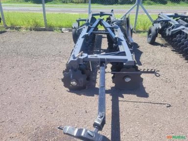 Imagem Grade Niveladora Flutuante Mecânica Marca Tatu Modelo GNFM 56 X 22" X 4,50MM Imagem Grade Niveladora Flutuante Mecânica Marca Tatu Modelo GNFM 56 X 22" X 4,50MM