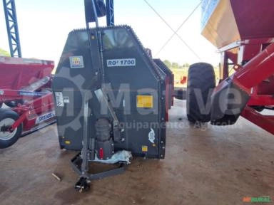 Roçadeira Hidráulica Central/Lateral c/roda de apoio modelo RO² 1700 marca Tatu Imagem Roçadeira Hidráulica Central/Lateral c/roda de apoio modelo RO² 1700 marca Tatu