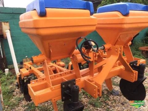 CULTIVADOR DE CANA CRUA - MARCA DMB Imagem CULTIVADOR DE CANA CRUA - MARCA DMB