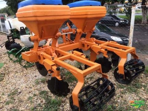 Imagem CULTIVADOR DE CANA CRUA - MARCA DMB Imagem CULTIVADOR DE CANA CRUA - MARCA DMB