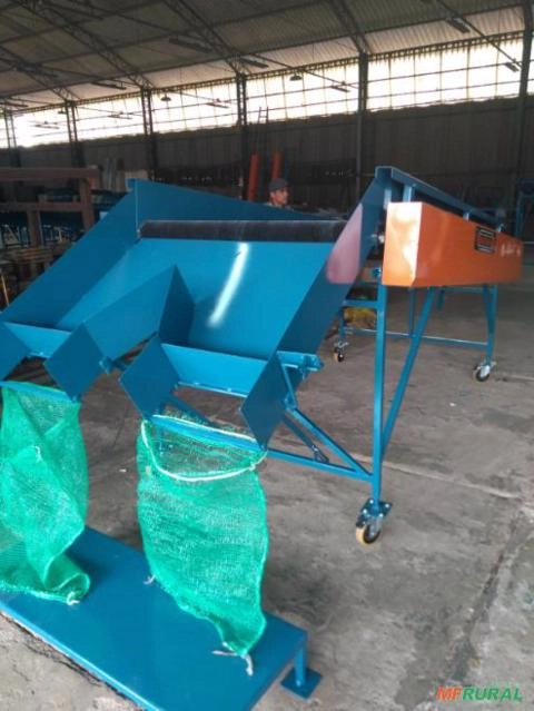 Imagem MÁQUINA PARA O BENEFICIAMENTO DE ABÓBORA CABOTIÁ Imagem MÁQUINA PARA O BENEFICIAMENTO DE ABÓBORA CABOTIÁ