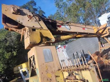 Imagem PERFURATRIZ HIDRÁULICA Imagem PERFURATRIZ HIDRÁULICA