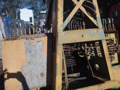 Imagem PERFURATRIZ HIDRÁULICA Imagem PERFURATRIZ HIDRÁULICA