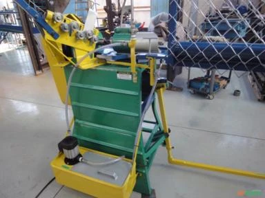 Maquina para Fabricar Telas Aviário alambrado sítios fazenda escolas Tela arame