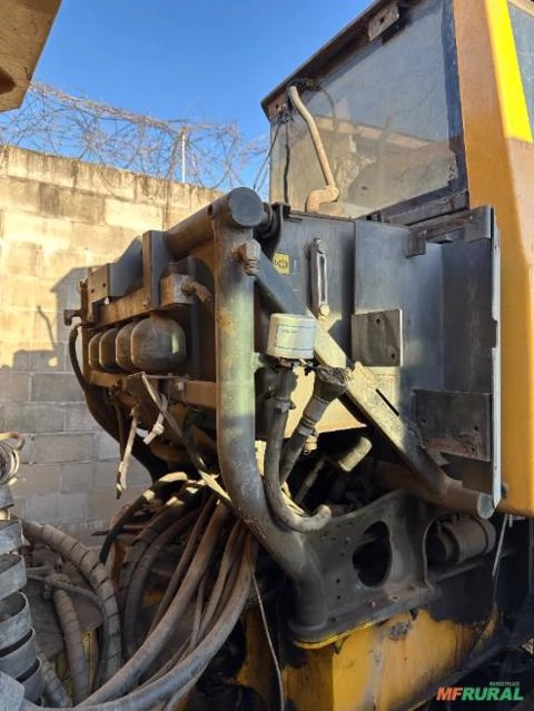 Reservatório Hidráulico Caminhão Volvo A30G A30F VOE16894130 Imagem Reservatório Hidráulico Caminhão Volvo A30G A30F VOE16894130
