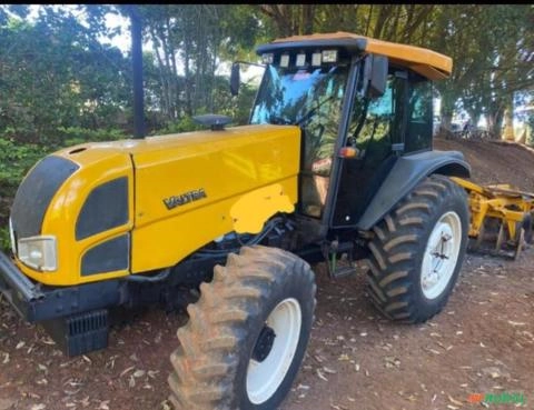 Trator Valtra BM 110 cabinado com sistema multi tork Imagem Trator Valtra BM 110 cabinado com sistema multi tork