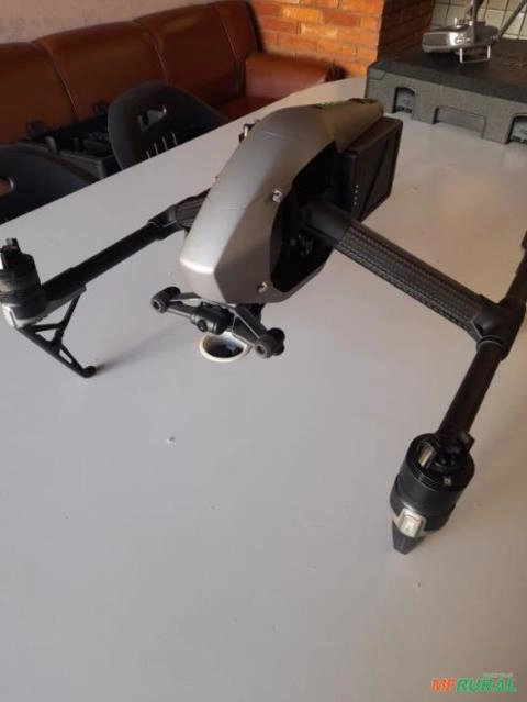 Drone DJI Inspire 2 com câmera X5S Imagem Drone DJI Inspire 2 com câmera X5S