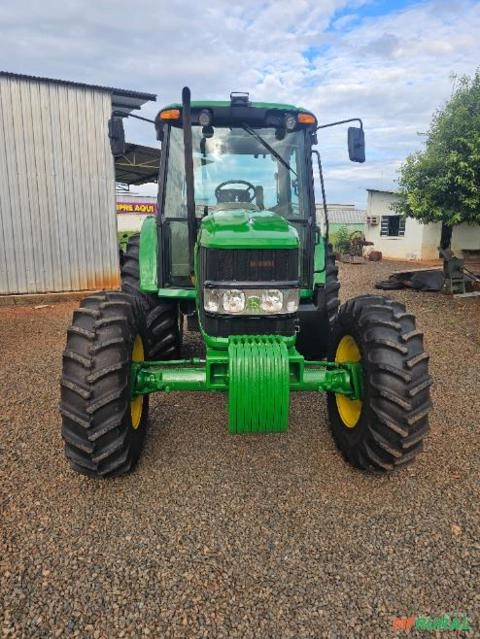 Imagem Trator John deere, 6100J,power quad. Imagem Trator John deere, 6100J,power quad.