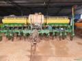 Plantadeira John deere CCS2113, 13x45. Imagem Plantadeira John deere CCS2113, 13x45.