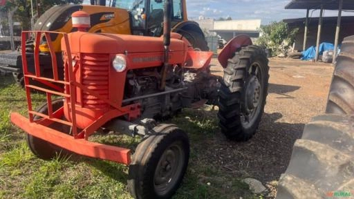 Tator Massey Ferguson 65X ano 1971 Imagem Tator Massey Ferguson 65X ano 1971