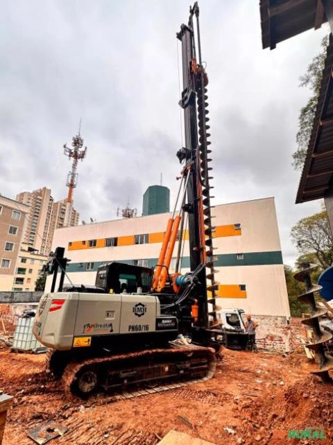 Perfuratriz Hélice Contínua PH- 60/16 Imagem Perfuratriz Hélice Contínua PH- 60/16