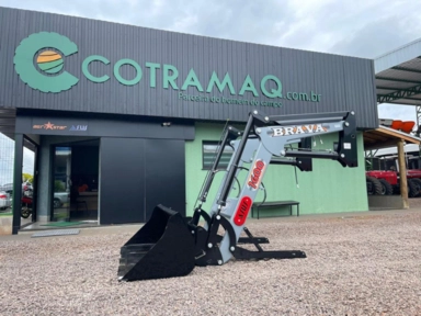 Conjunto de Concha para tratores de 75 cv à 105 cv Novo Imagem Conjunto de Concha para tratores de 75 cv à 105 cv Novo