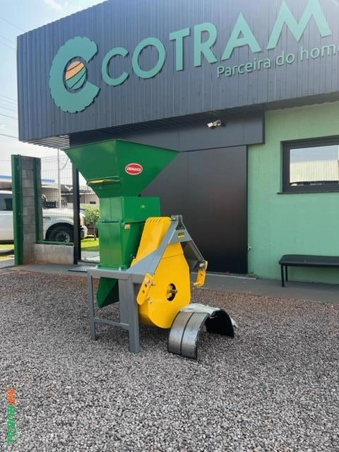 Imagem Triturador Cremasco Novo Imagem Triturador Cremasco Novo