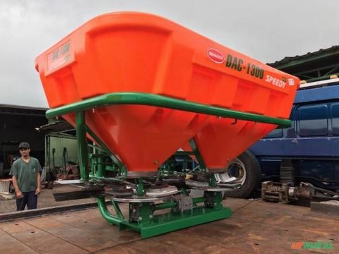 Imagem Distribuidor Duplo Adubo e Sementes DAC 1300 Imagem Distribuidor Duplo Adubo e Sementes DAC 1300