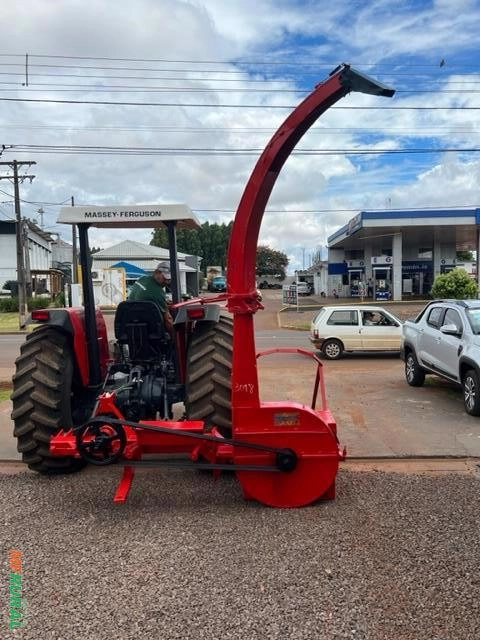 Imagem Forrageira Penha 12 Facas Imagem Forrageira Penha 12 Facas