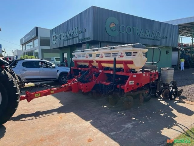 Plantadeira Semeato Sol Tower 9 linhas Ano 2014 Imagem Plantadeira Semeato Sol Tower 9 linhas Ano 2014