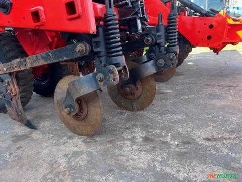 Imagem Plantadeira Semeato Sol Tower 9 linhas Ano 2014 Imagem Plantadeira Semeato Sol Tower 9 linhas Ano 2014