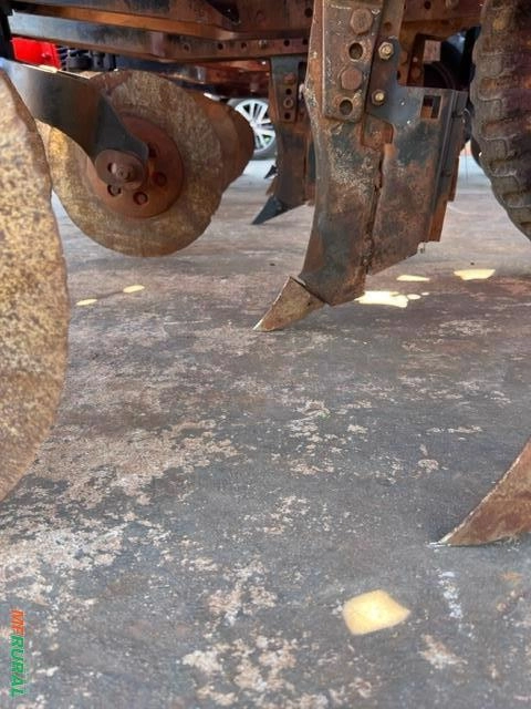 Imagem Plantadeira Semeato Sol Tower 9 linhas Ano 2014 Imagem Plantadeira Semeato Sol Tower 9 linhas Ano 2014