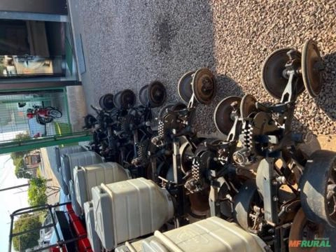 Imagem Plantadeira Semeato Sol Tower 9 linhas Ano 2014 Imagem Plantadeira Semeato Sol Tower 9 linhas Ano 2014