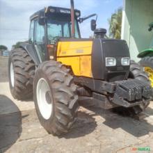 Trator Valtra BH 180 4x4 ano 2007 Cabinado