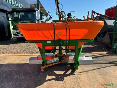Distribuidor Adubo Duplo Incomagri Sembra 1500 PAH Imagem Distribuidor Adubo Duplo Incomagri Sembra 1500 PAH