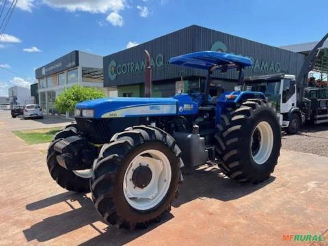 New Holland 8030 4x4 ano 2011