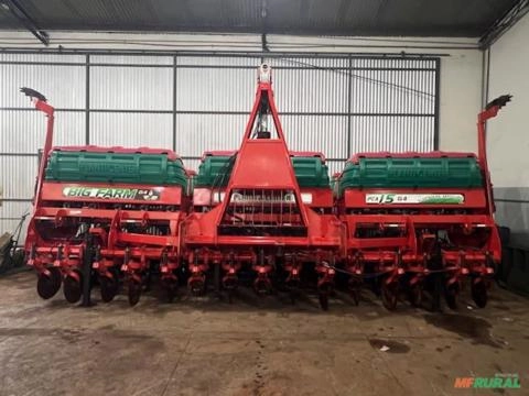 Plantadeira Planti Center 15 linhas, ano 2014 Imagem Plantadeira Planti Center 15 linhas, ano 2014