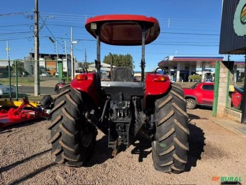 Imagem Case Farmall 80 4x4 ano 2011 Imagem Case Farmall 80 4x4 ano 2011