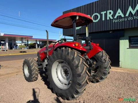 Imagem Case Farmall 80 4x4 ano 2011 Imagem Case Farmall 80 4x4 ano 2011
