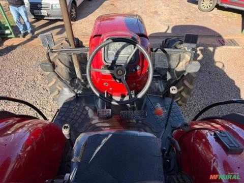 Imagem Case Farmall 80 4x4 ano 2011 Imagem Case Farmall 80 4x4 ano 2011